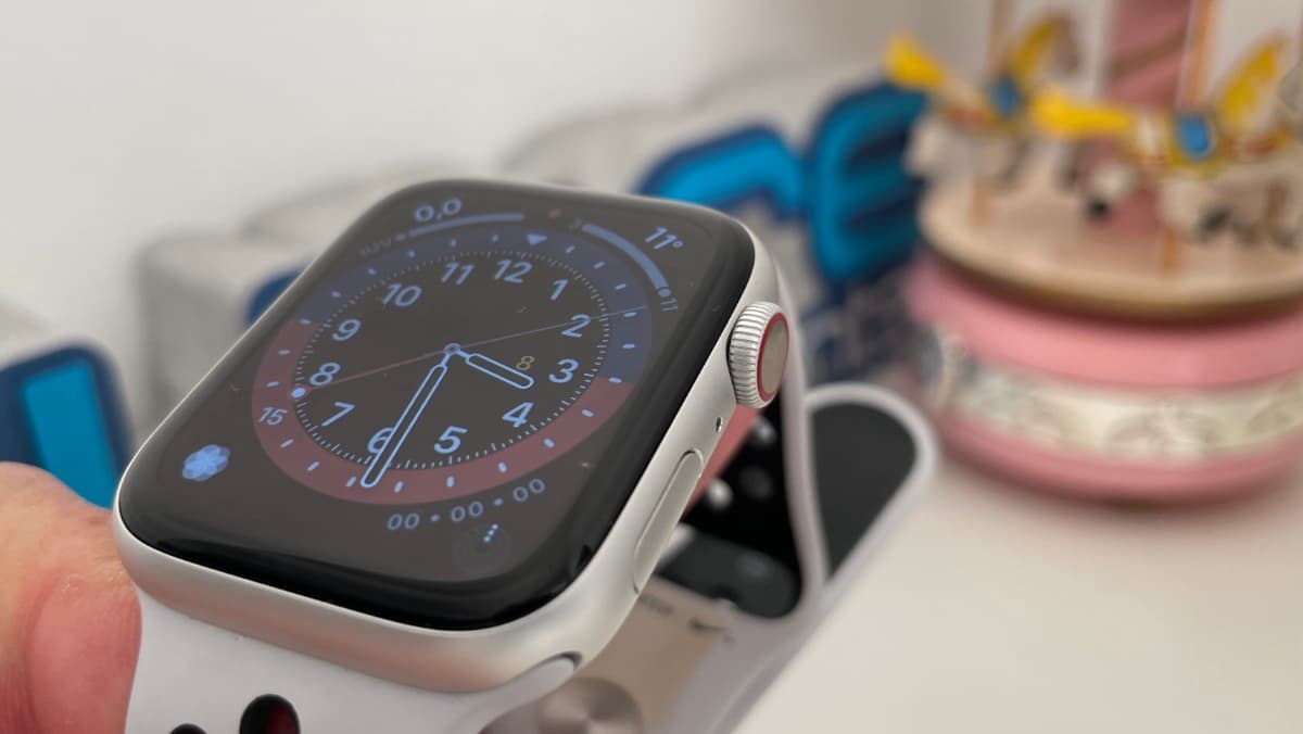Apple anuncia novos relógios inteligentes Watch Series 8, SE e