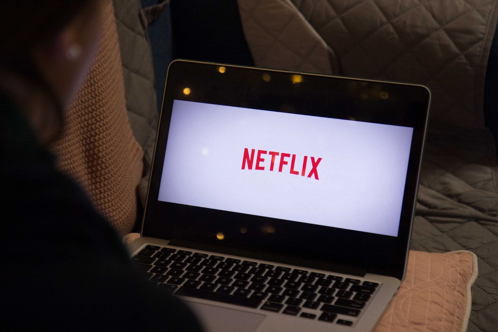 Endereços IP e códigos de verificação. Como a Netflix se prepara para  acabar com a partilha gratuita de contas – Observador