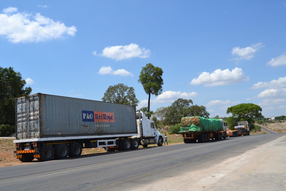 Sistema de visualização de peças de transporte de Angola